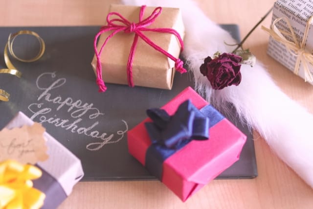 Gift summary of longevity celebration