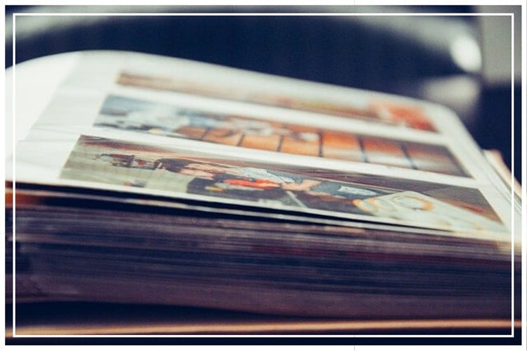 古い絵がおさめられた本