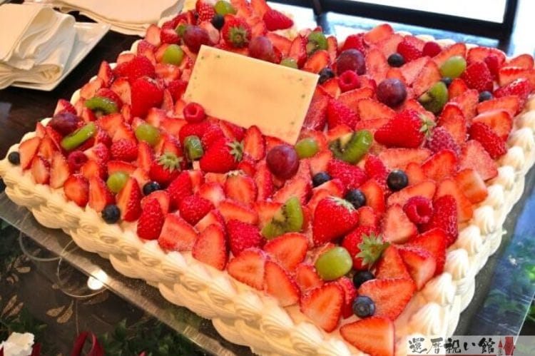 還暦祝いはケーキにメッセージで祝おう おすすめのデザインを紹介 還暦祝い館