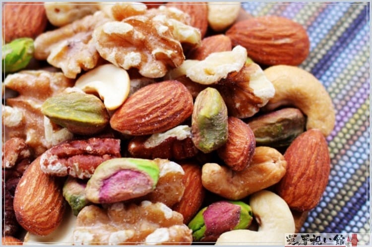 ミックスナッツ