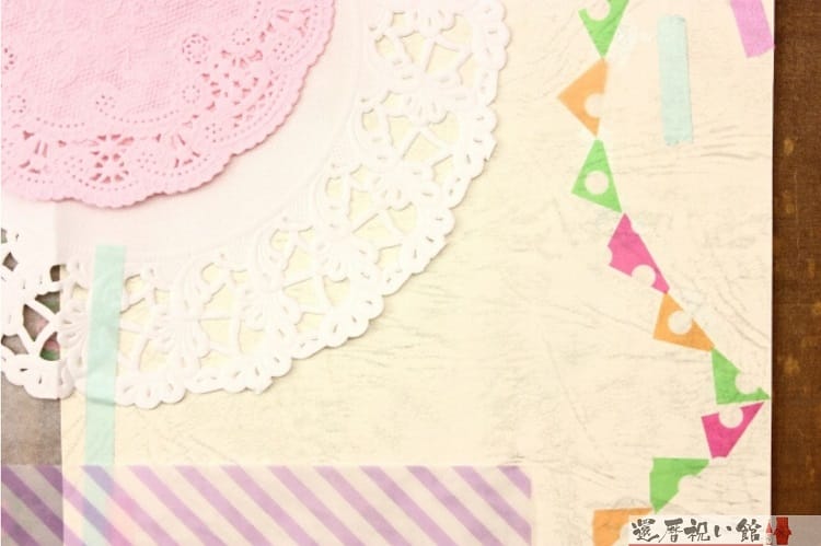 レースやリボンなどの飾り