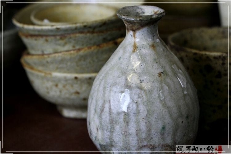 陶器のおちょこと徳利