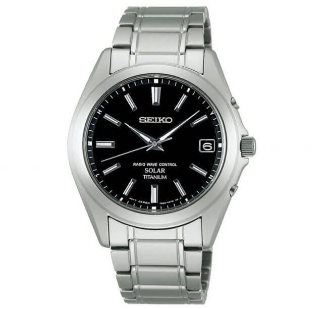 SEIKO SPIRITシルバー色で盤面は黒