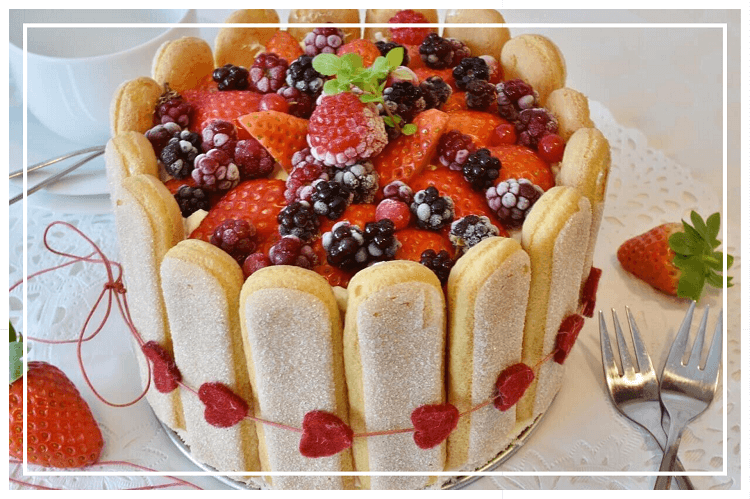 ベリーといちごのケーキ(ホールサイズ)