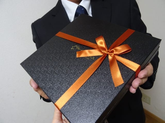 退職祝いの贈り物の選び方