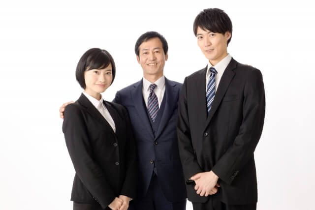 職場の部下から感動の退職祝いサプライズを サプライズが喜ばれる理由や準備するコツ 退職祝い館