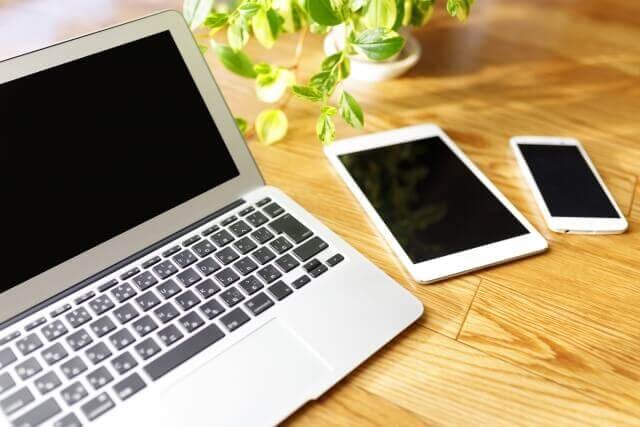 パソコンとスマホ