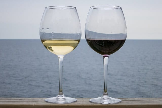 Vino rosso e vino bianco