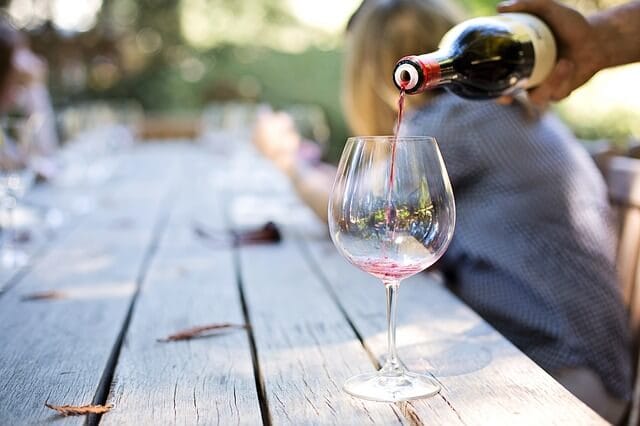赤ワインを抗酸化力の説明 1日に飲む適量について 世界のワイン
