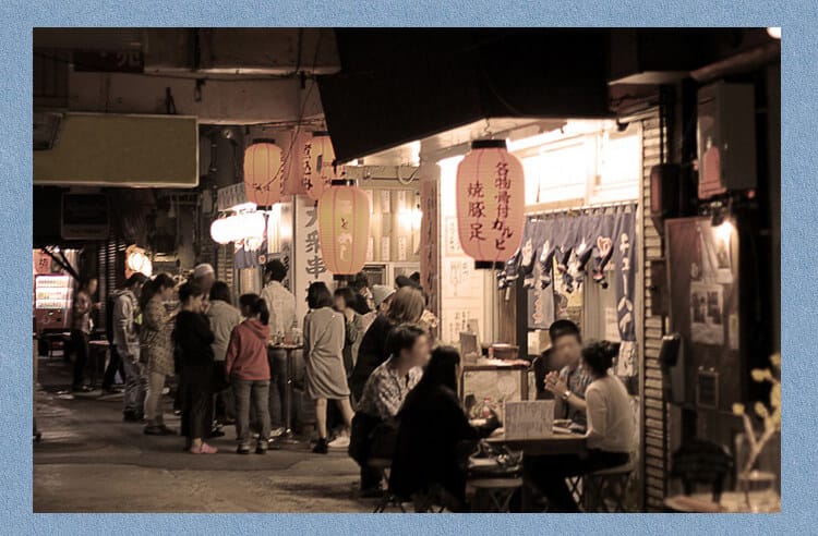 Standing drinking izakaya