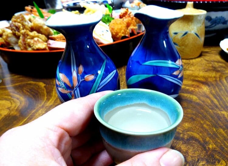 Drink sake at a pub