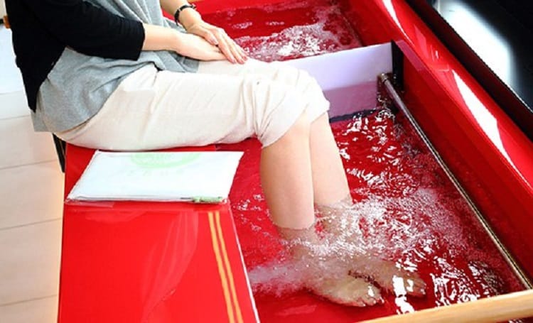 とれいゆつばさの中にある足湯・くつろぎの間