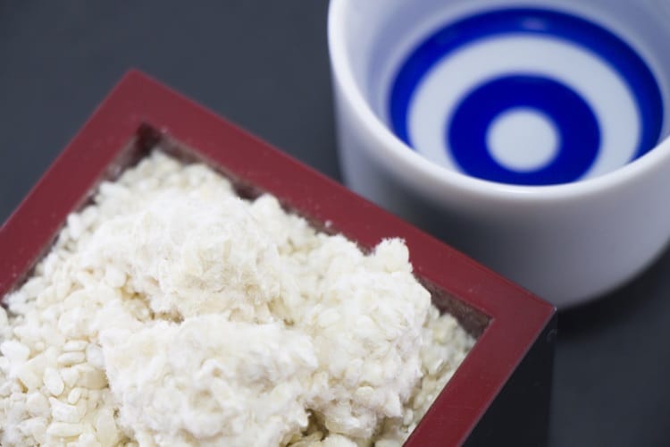 Gạo koji và rượu sake